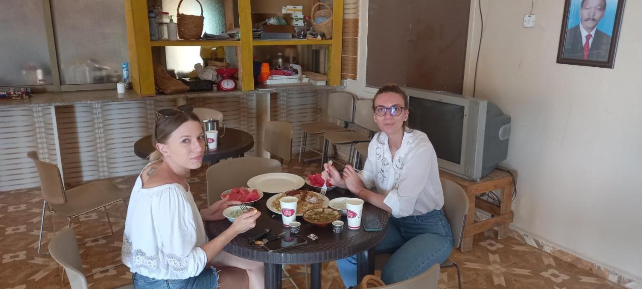 Safi Kitchen Hostel Gawr as-Safi エクステリア 写真